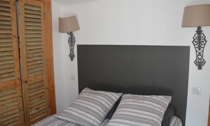 La Flotte Bed & Breakfast | Duplex-Chassiron: Sea View with Wet Room & Breakfast