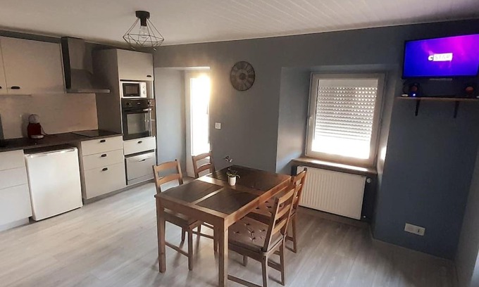 Saint-Hostien Apartment | Brightly Renovated 40m² Duplex: Family-Friendly Retreat