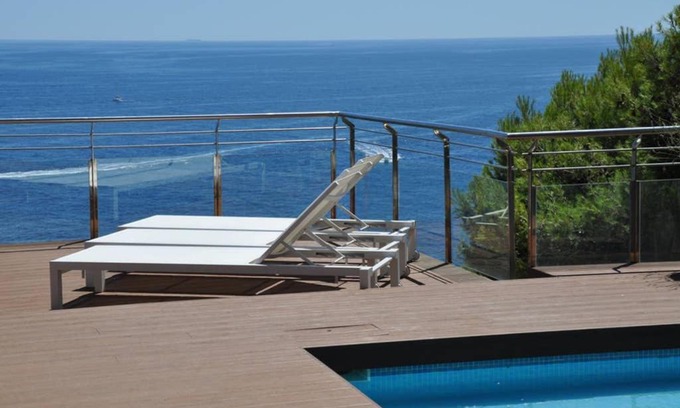 Tamariu Apartment | Beautiful Duplex de Cara el Mar with Oceanfront Views