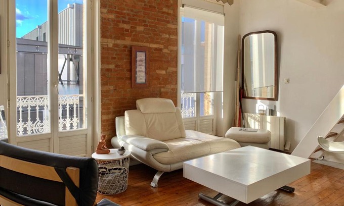 Cote Pavee Apartment | Cozy Duplex in City Center with Terrace for Family Fun