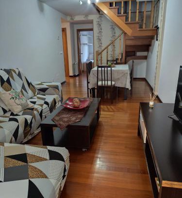 Naron Apartment | Family-Friendly Duplex in Narón with 4 Bedrooms & 3 Baths
