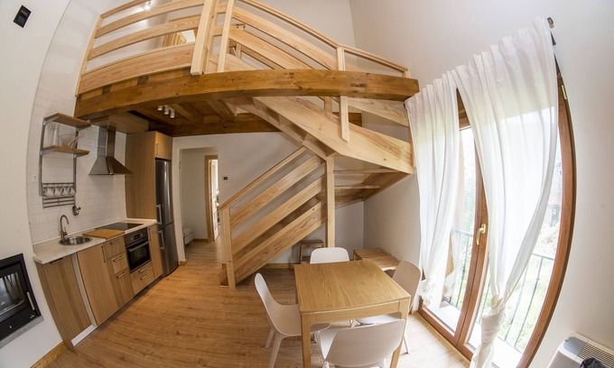 Cillorigo de Liebana Apartment | Cozy Duplex Flat for Four with Family-Friendly Amenities