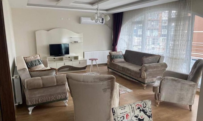 Trabzon Apartment | Seaside Duplex Flat in Yalıncak: Pet-Friendly Retreat