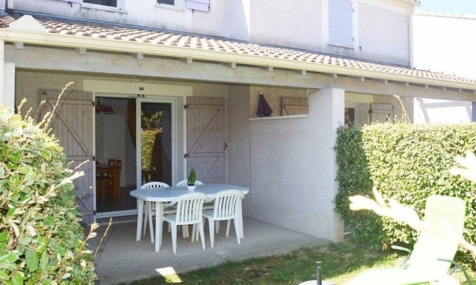 Vallon-Pont-d'Arc House | Charming Villa Vallon-Pont-d'Arc with Pool & Spa Access