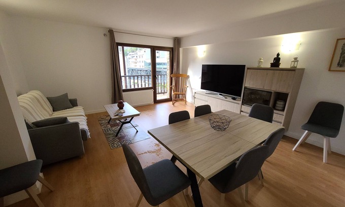 La Massana Apartment | Prime Duplex by Vallnord Pal Cable Car with Spa & Breakfast