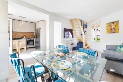 La Baule-Escoublac Apartment | Discover Duplex & Jardin with Oceanfront Views