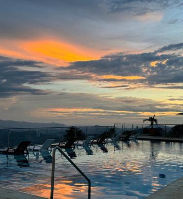La Mesa Apartment | Stunning Oceanfront Suite in La Mesa, Cundinamarca