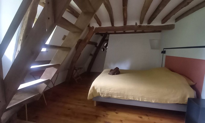 Angiens Bed & Breakfast | Duplex "Le clos de Silleron" 2 km from the sea. Continental breakfast included
