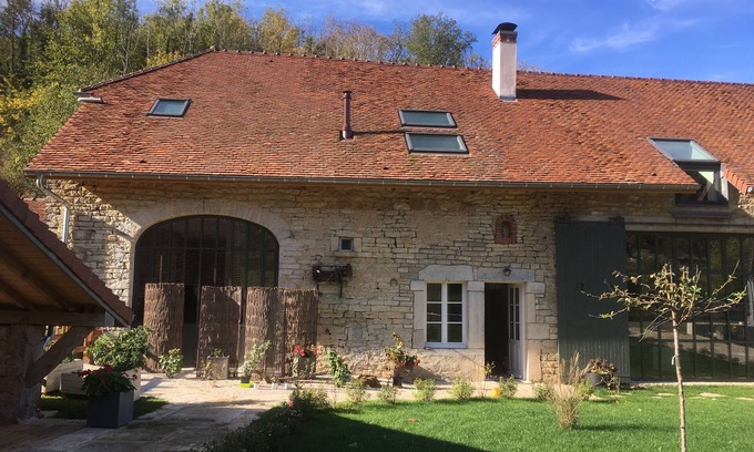 Essia Other | Guest Rated 10/10 Duplex Loft Studio with Spa & Kitchen