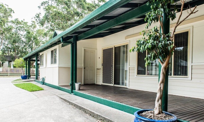 Anna Bay House | Cozy Duplex by the Sand Dune: Enjoy Camel Riding & Pool