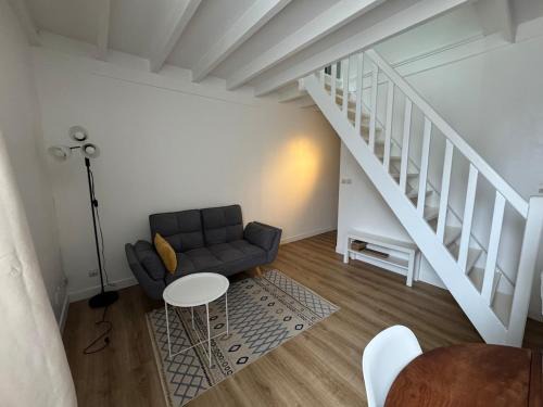 Bourgogne Apartment | Duplex place Louis XI Orléans