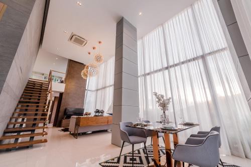Patong Apartment | Experience Pool Access at Duplex 2BRs in Patong