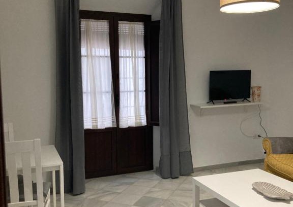Carmona Apartment | Family-Friendly Duplex Santamaria with Top Guest Ratings