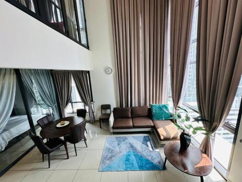 Cyberjaya Apartment | Chic Eclipse Pan'gaea Duplex with Oceanfront Pool Access