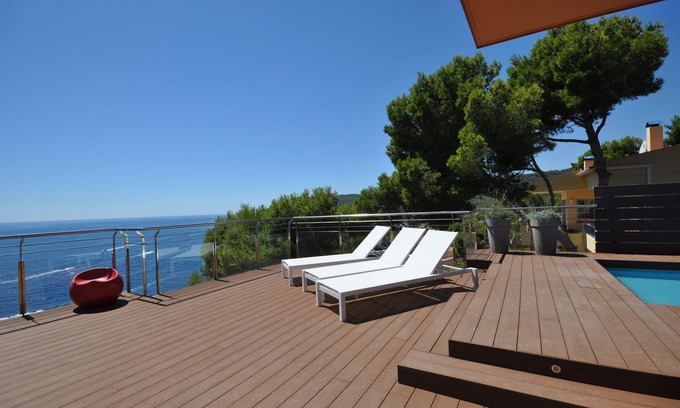 Tamariu Apartment | Beachfront Duplex with Pool and Ocean Views, Rated 9.6