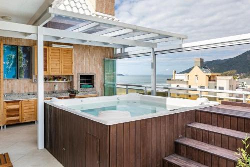 Acores Apartment | Oceanfront Duplex with Scenic Views at Praia dos Açores