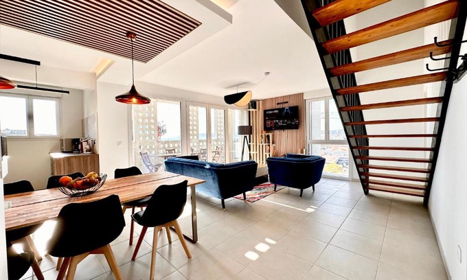 Euromed - La Joliette Apartment | Exceptional Duplex with Ocean View in Quartier Euromed