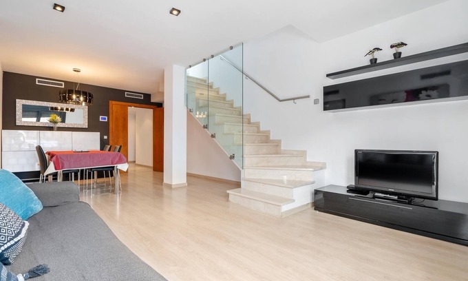 Pineda de Mar Apartment | Duplex Retreat with Free Parking Just 250m from Beach