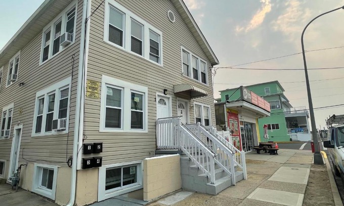 Seaside Heights Apartment | Family-Friendly Dupont Beach House with Pet Amenities