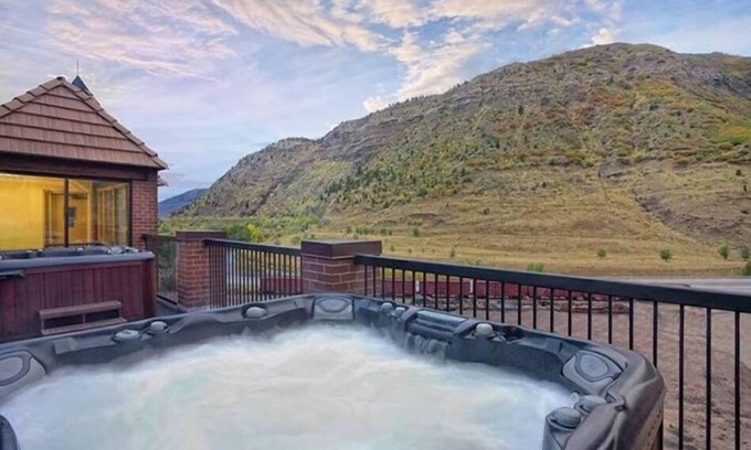 Historic Downtown Durango Resort | Durango Resort 1 BR with Hot Tub.