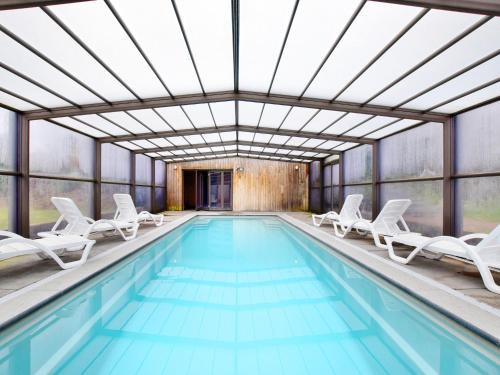 Septon Villa | Elegant Villa with Pool, Sauna & Pet-Friendly Comfort