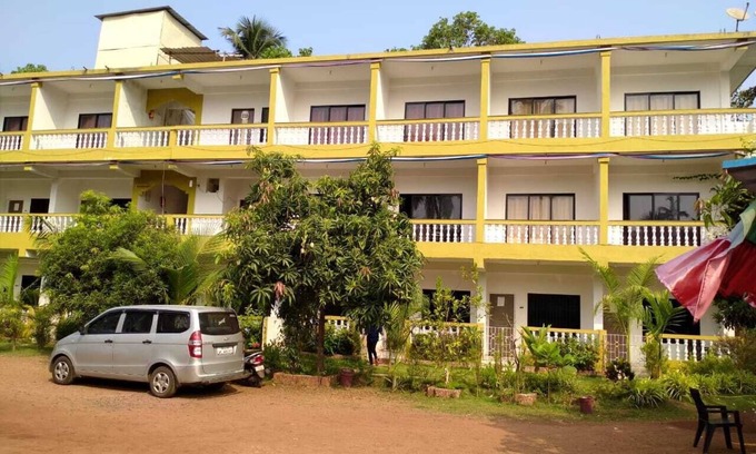 Arambol Hotel | Relax at Durga Resort by Arambol Beach with Spa & Hot Tub