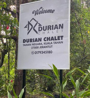 Kuala Tahan House | Cozy Durian Chalet: Family-Friendly Retreat Awaits You