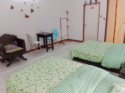 Khlong Tan Nuea Apartment | Enjoy Breakfast Deals and Ideal Location Near Airport