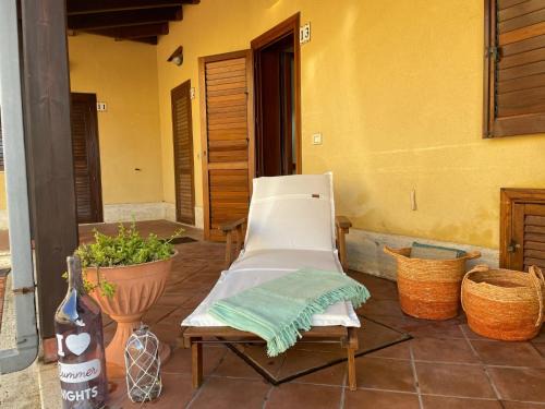Marinella di Selinunte Apartment | Inviting Oceanview Apartment in a Farmhouse Retreat