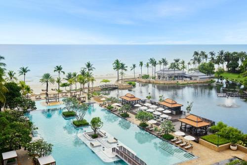 Hua Hin Hotel | Relax at Dusit Thani Hua Hin - 5-Star Oceanfront Retreat