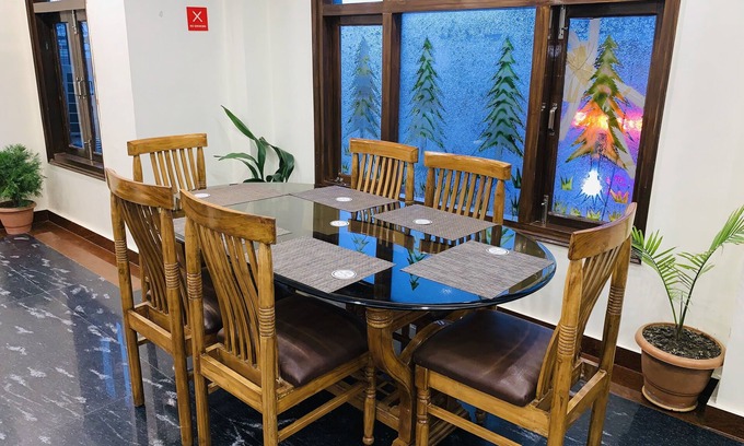 Chhota Shimla Hotel | Budget-Friendly Stay at Dusk N Dawn with Breakfast Included