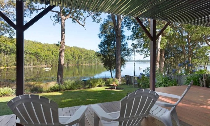 Burrill Lake House | Relaxing Retreat at Dusky on Burrill with Ocean Views