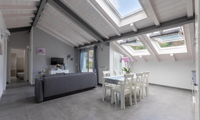 Dolceacqua House | Beachside Bliss at DUSSAIGA - La casa di Rina