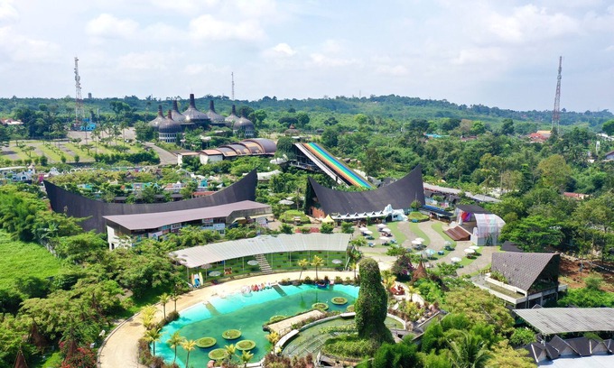Ambarawa Villa | Discover DUSUN THE VILLAS: Family-Friendly Retreat with Spa