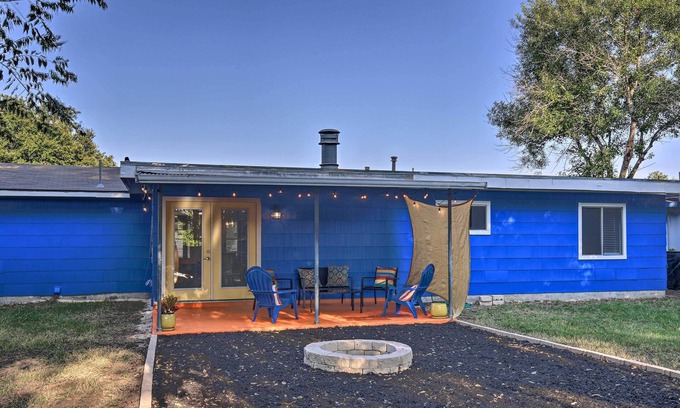 Arena District House | Inviting Dutch-Inspired San Antonio Home with Great Amenities