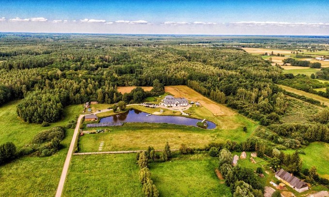 Majdan Stulenski Resort | Relax at Dwór Nad Bugiem: Ocean Views & Private Beach
