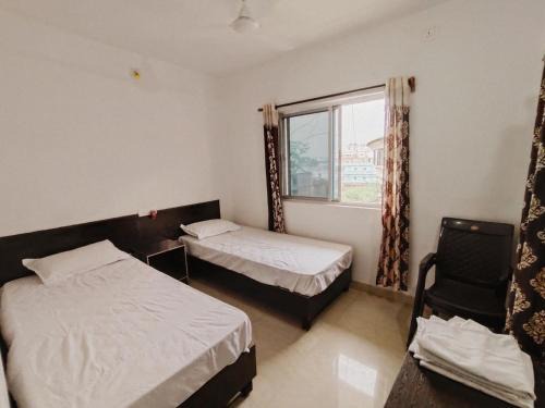 Bodh Gaya House | Welcoming Dwarka Home Stay: Pet & Child Friendly Retreat