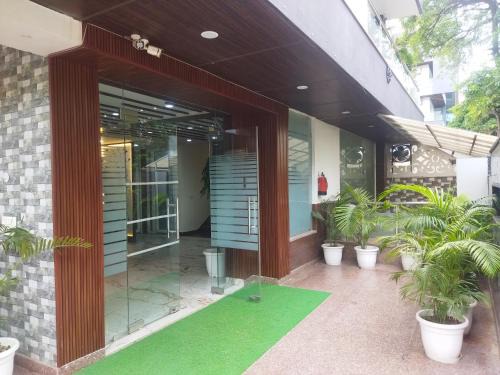 Greater Noida Hotel | Elegant Dwelling Residency: 4-Star Family-Friendly Retreat