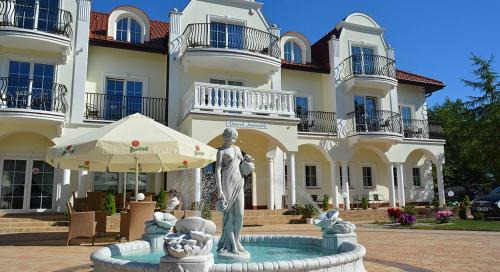 Łazy Resort | Experience Oceanfront Bliss at Dworek Jamneński Hotel