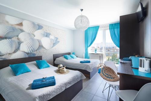 Karwia House | Pet-Friendly Dworek Karwia with Oceanfront Pool & Views