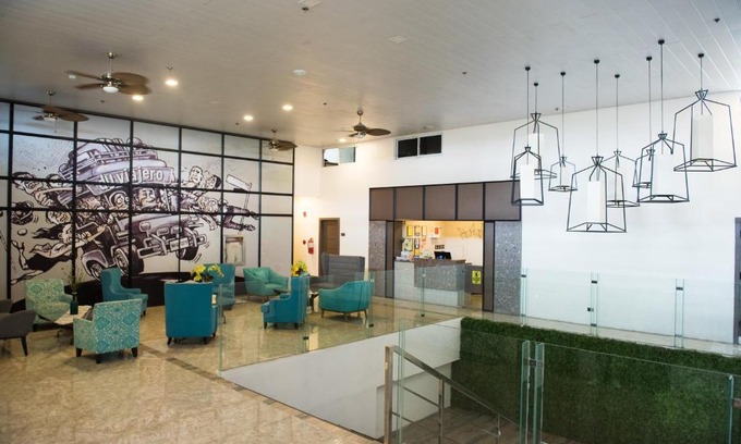 Naga Hotel | Budget-Friendly Stay at Dy Viajero Transient Hotel