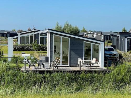 Wemeldinge House | Elegant Chalet with Covered Terrace in Beautiful Zeeland
