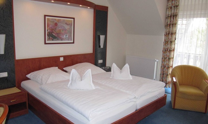 Bad Bevensen Apartment | Relaxing Getaway at Hotelpension Marie-Luise