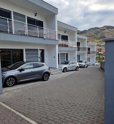 Machico House | Modern 2-Bed Torre Villas with Oceanfront Views