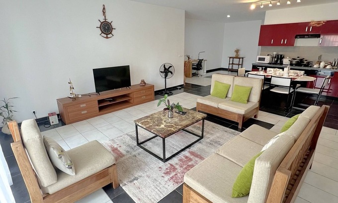 Antananarivo Apartment | Family-Friendly E&D Appartement with Private Gardens