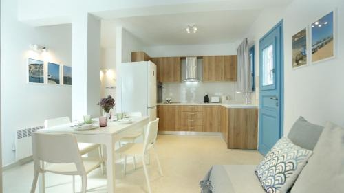 Lefkes Apartment | Family-Friendly E & I Lefkes Studio in Beautiful Paros