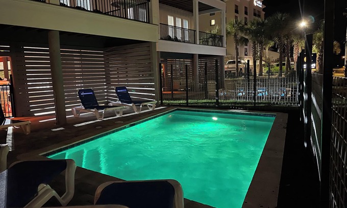 Gulf Shores House | Beachview Bliss: East 11 Cottage G with Heated Pools