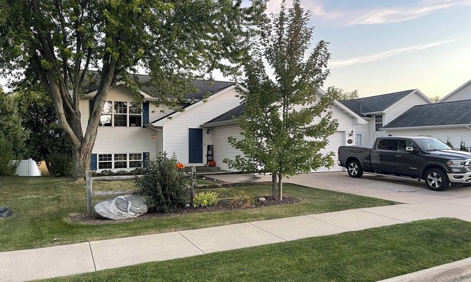 Oshkosh House | Cozy EAA House with Pool, Lake View and Pet-Friendly Stay