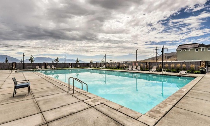 Eagle Mountain House | Eagle Mountain Retreat with Family-Friendly Amenities
