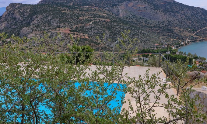 Chouliarades Villa | Discover Eagle Nest Villa with Private Pool and Hot Tub